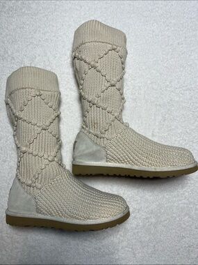 UGG Australia Classic Knit Boots In Cream Size 8